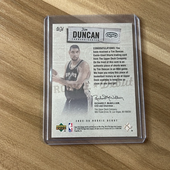 Tim Duncan Rookie Card Game worn - Picture 4 of 4